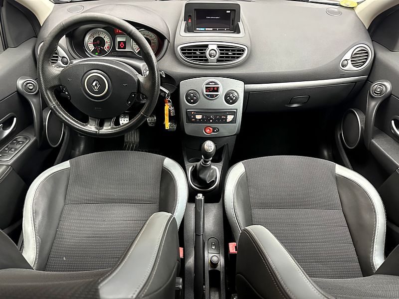RENAULT CLIO III 2011