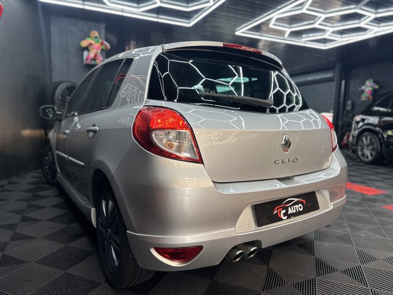 RENAULT CLIO III 2011
