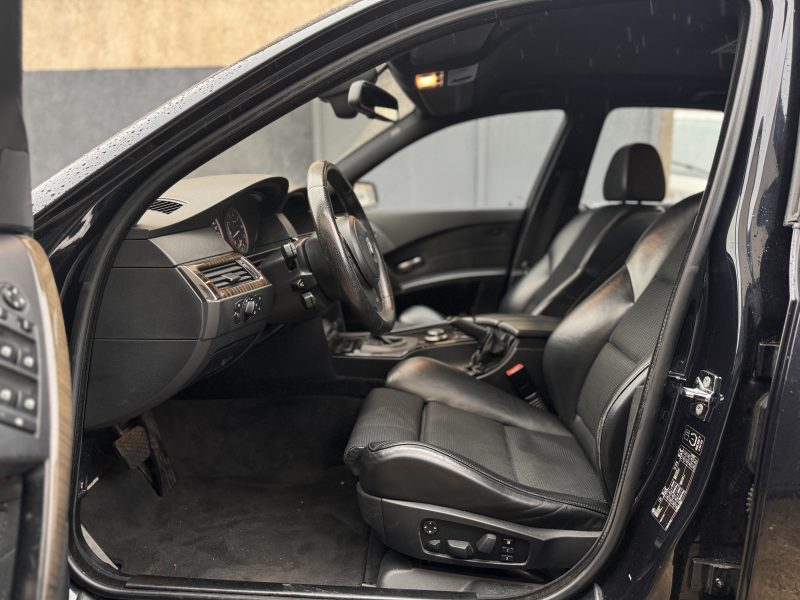 BMW  SERIE 5 E60 530 I X-drive PACK M BOITE AUTOMATIQUE PAYER EN 4X