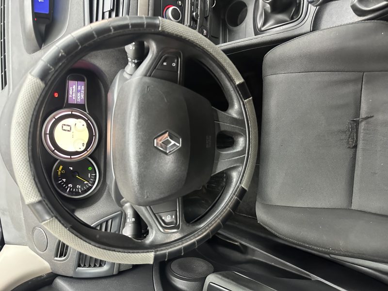 RENAULT MEGANE III Berline cinq portes 2012