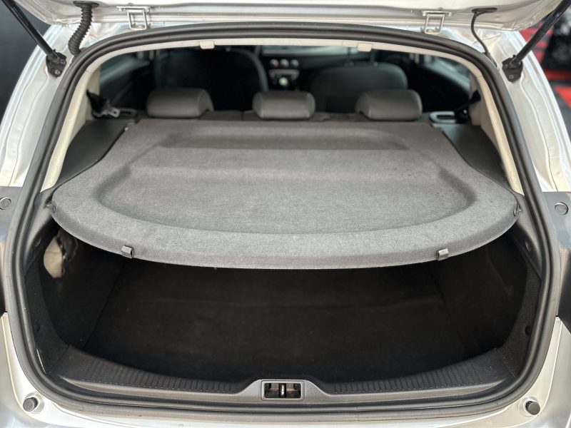 RENAULT MEGANE III Berline cinq portes 2012