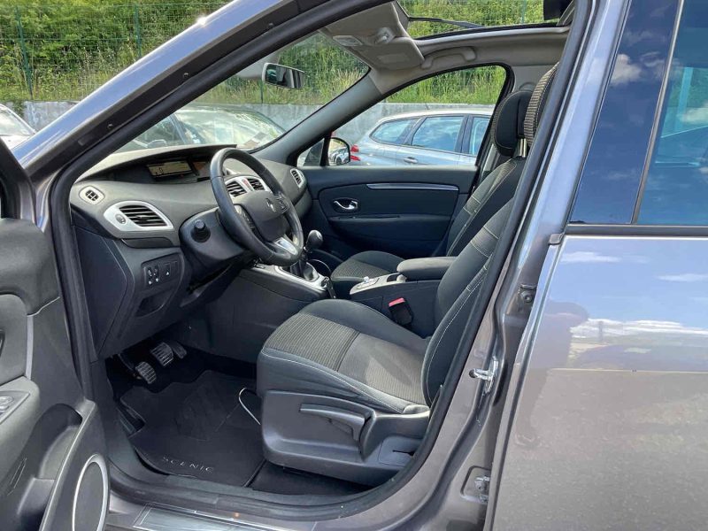 RENAULT SCENIC III 2010