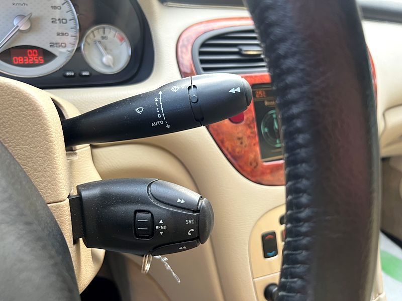 PEUGEOT 607 PEUGEOT 607 PHASE 2 Finition LUXE 2.2 HDI 136 Cv PREMIERE MAIN / 83 300 Kms - GARANTIE 1