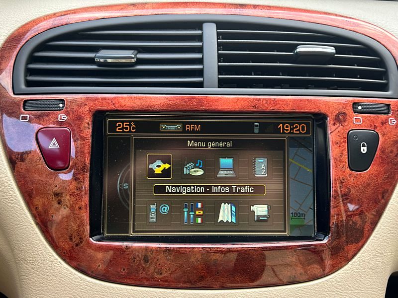 PEUGEOT 607 PEUGEOT 607 PHASE 2 Finition LUXE 2.2 HDI 136 Cv PREMIERE MAIN / 83 300 Kms - GARANTIE 1