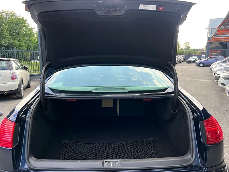 PEUGEOT 607 PEUGEOT 607 PHASE 2 Finition LUXE 2.2 HDI 136 Cv PREMIERE MAIN / 83 300 Kms - GARANTIE 1