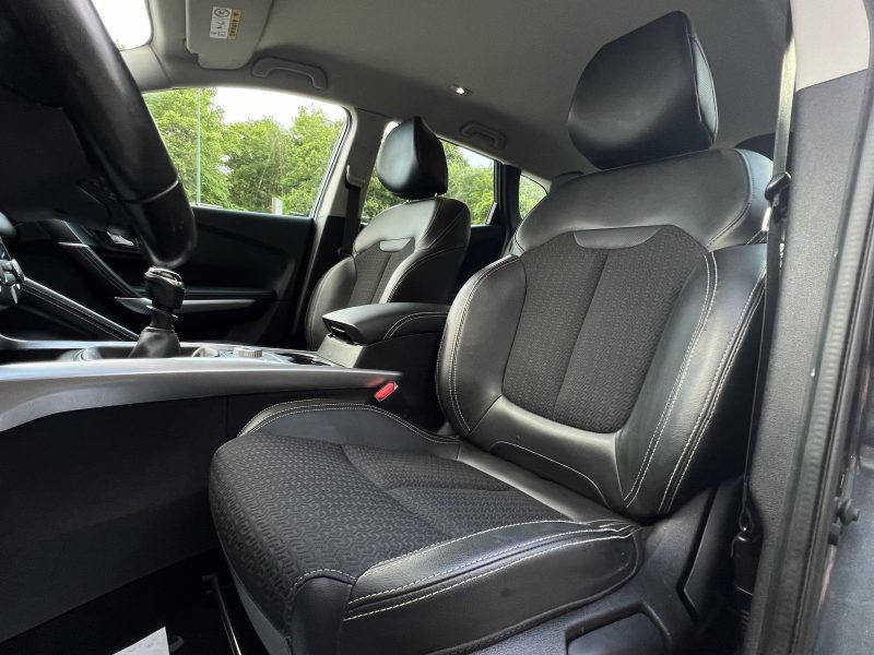 RENAULT KADJAR INTENS 1.6 DCI 130 Cv 4WD / GPS TACTILE CAMERA RECUL BLUETOOTH - GARANTIE 1 AN