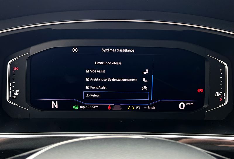 VOLKSWAGEN TIGUAN II CARAT 1.5 TSI 150 PREMIERE MAIN APPLE & ANDROID TOIT OUVRANT - GARANTIE 1 AN