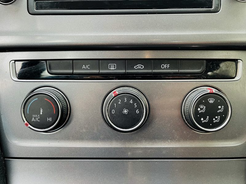 VOLKSWAGEN GOLF VII 2014