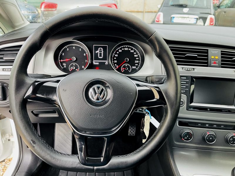 VOLKSWAGEN GOLF VII 2014