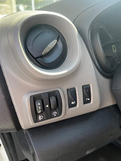 RENAULT TRAFIC 2017 13.6 dCI 95CV 