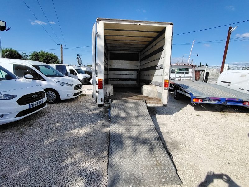 RENAULT MASTER II Fourgon 2010