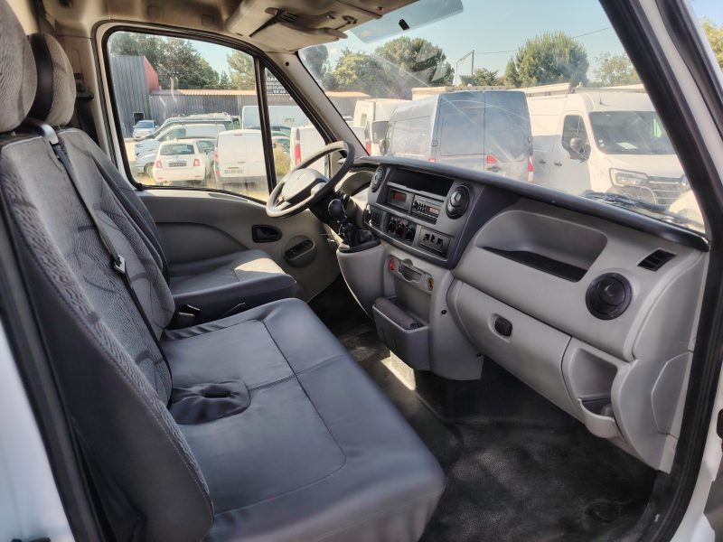 RENAULT MASTER II Fourgon 2010