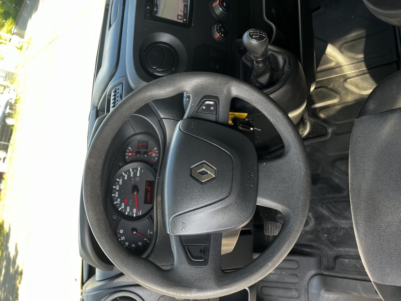 RENAULT MASTER III Fourgon 2019
