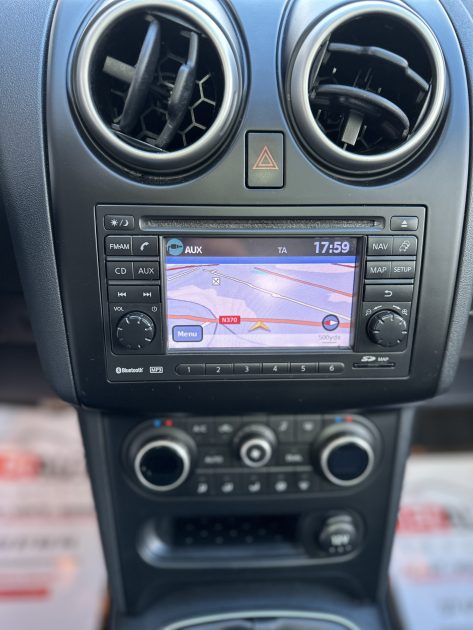 NISSAN QASHQAI +2 2012