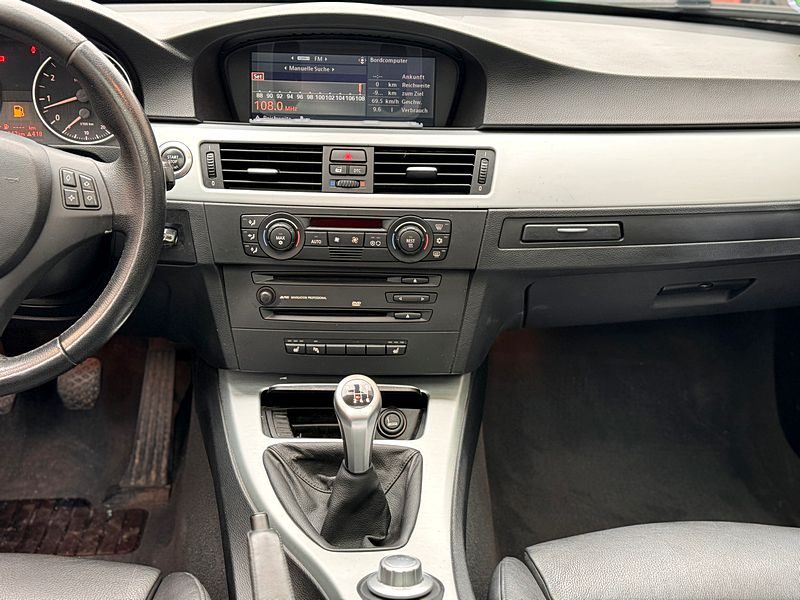 BMW SERIE 3 break 325i E91 PAYER EN 4X ! 