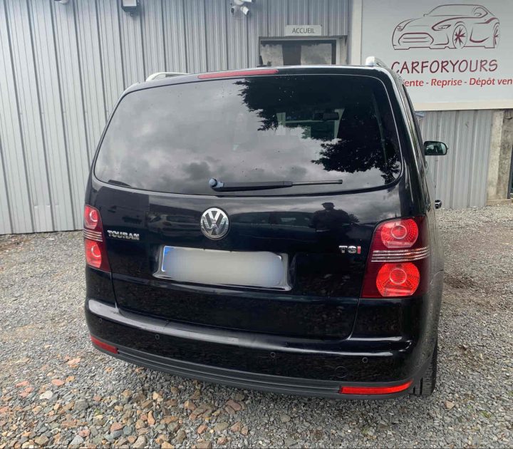VOLKSWAGEN TOURAN 2008