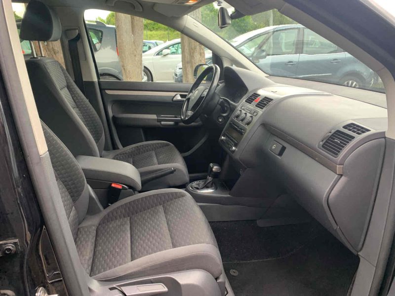 VOLKSWAGEN TOURAN 2008