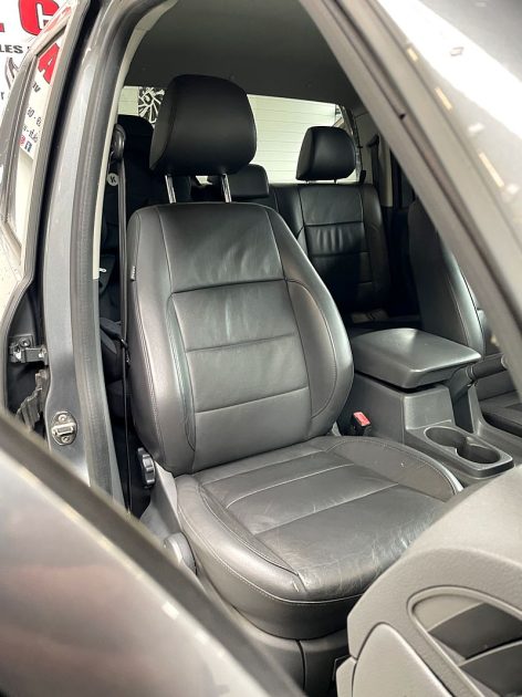 VOLKSWAGEN AMAROK 2012