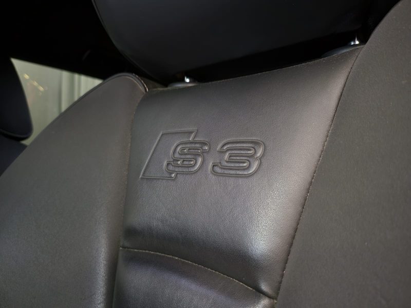 AUDI S3 QUATTRO 300cv S-STRONIC 7 /CAMERA DE RECUL+SUIVI COMPLET AUDI+VOLANT MEPLAT /