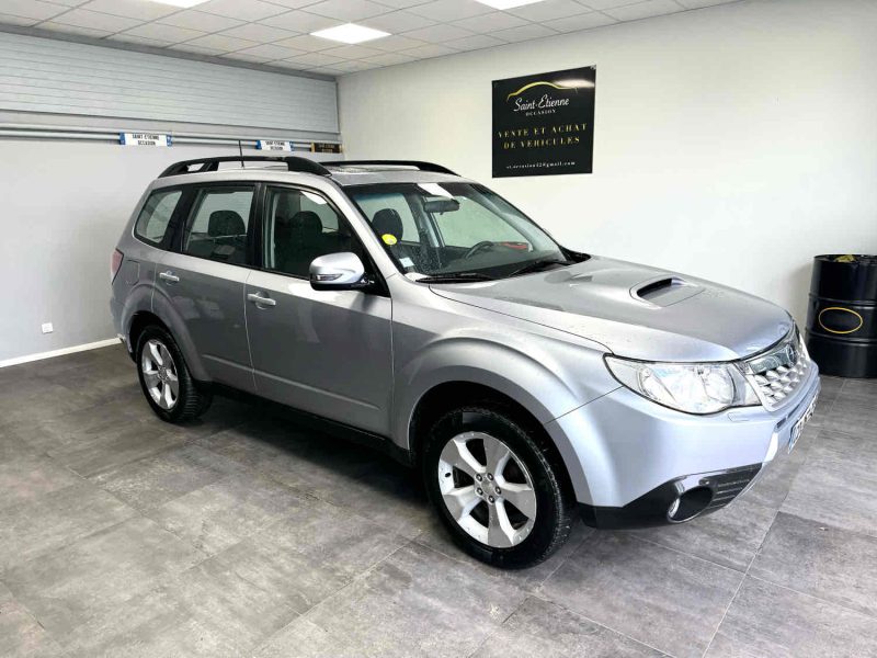 SUBARU FORESTER 2012