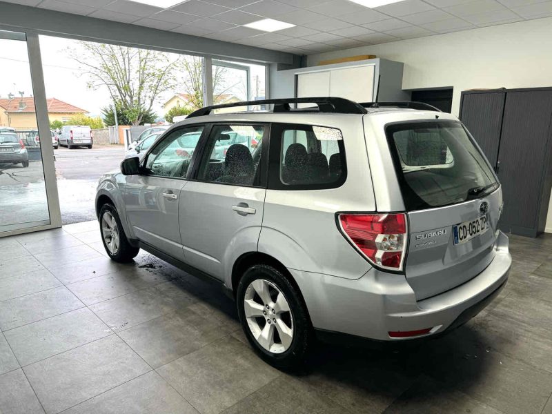 SUBARU FORESTER 2012