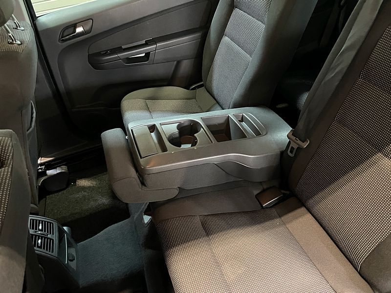 OPEL ZAFIRA FAMILY B 7 PLACES