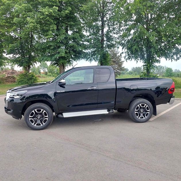 TOYOTA HILUX VIII 2.4 D-4D 150 4WD 2022