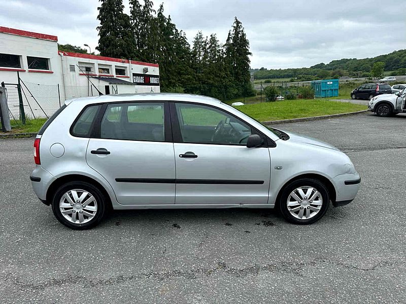 VOLKSWAGEN POLO 2002