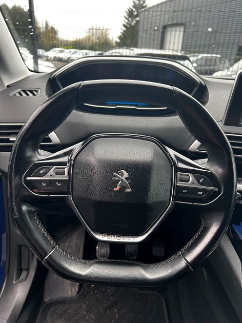 PEUGEOT 3008 SUV 2017