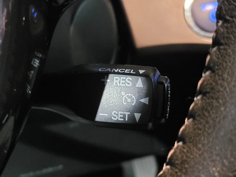 TOYOTA YARIS III Hybrid 1.5 VVT-i 100cv Collection BVA / FULL OPTIONS