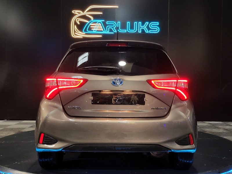 TOYOTA YARIS III Hybrid 1.5 VVT-i 100cv Collection BVA / FULL OPTIONS
