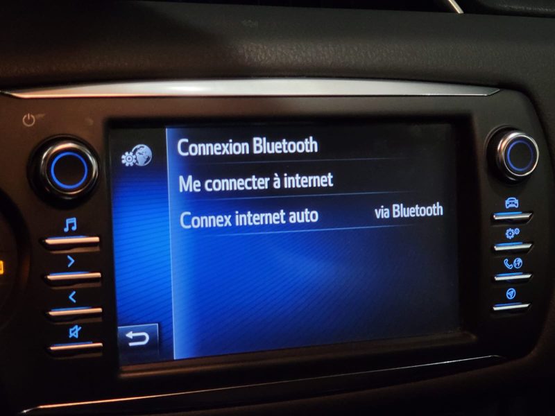 TOYOTA YARIS III Hybrid 1.5 VVT-i 100cv Collection BVA / FULL OPTIONS