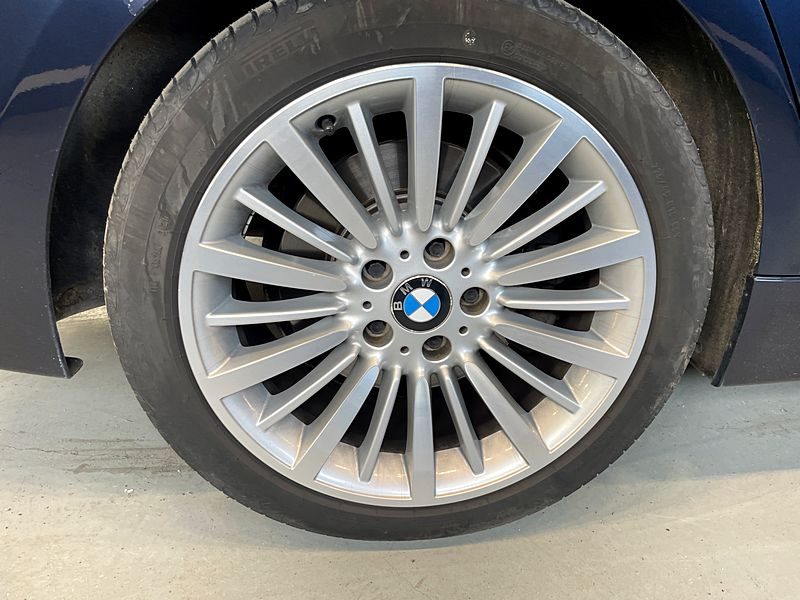 BMW 330D F31 LUXURY 258CV