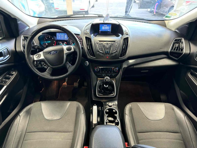 FORD KUGA II 2015