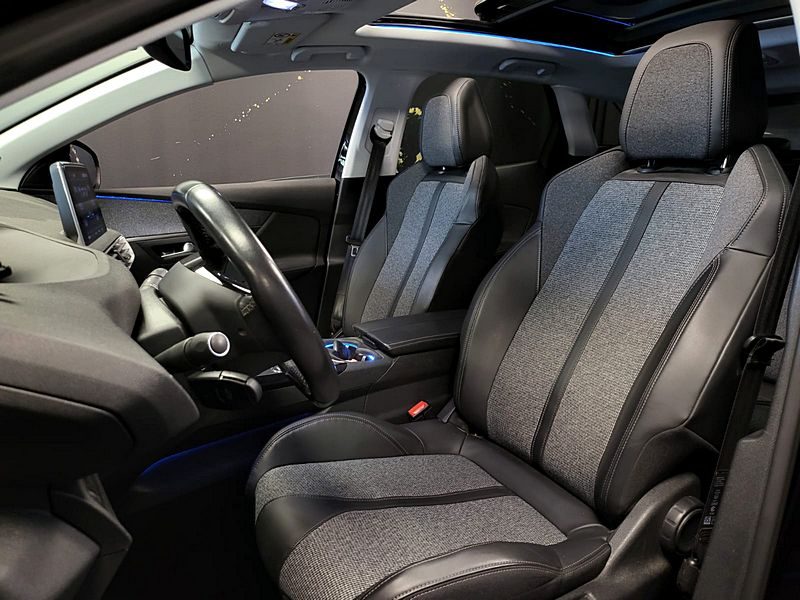 PEUGEOT 3008 1.2 PURETECH BVM6 130cv ALLURE PACK /TOIT OUVRANT/ ECLAIRAGE D'AMBIANCE / 1ERE MAIN