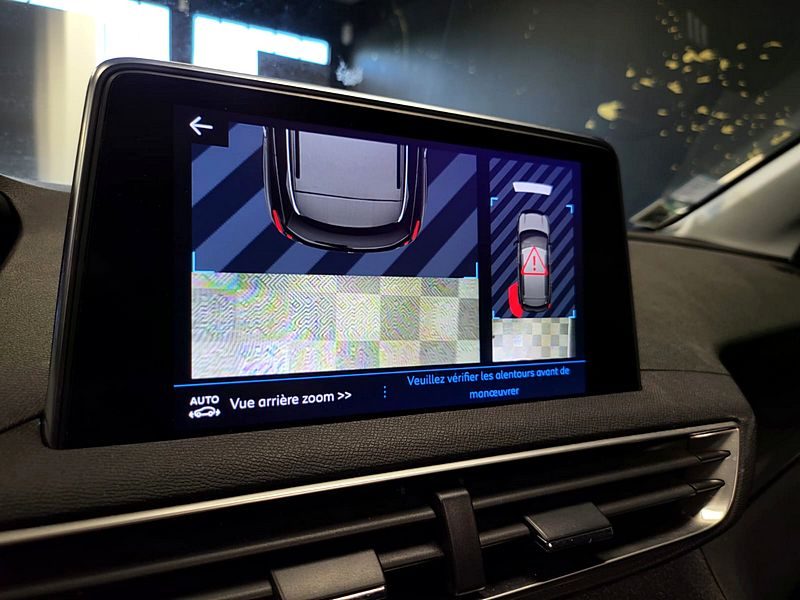 PEUGEOT 3008 1.2 PURETECH BVM6 130cv ALLURE PACK /TOIT OUVRANT/ ECLAIRAGE D'AMBIANCE / 1ERE MAIN
