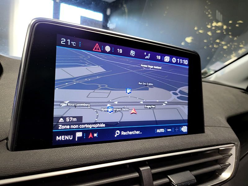 PEUGEOT 3008 1.2 PURETECH BVM6 130cv ALLURE PACK /TOIT OUVRANT/ ECLAIRAGE D'AMBIANCE / 1ERE MAIN