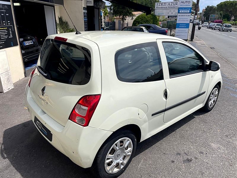RENAULT TWINGO II 2010