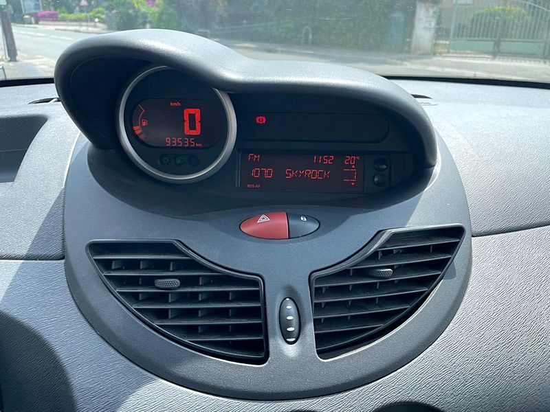 RENAULT TWINGO II 2010