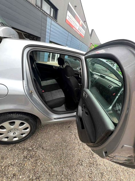 PEUGEOT 307  1.6 HDi 110CH