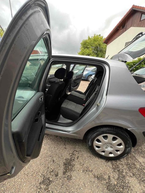 PEUGEOT 307  1.6 HDi 110CH