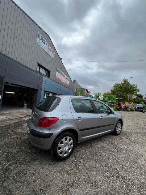 PEUGEOT 307  1.6 HDi 110CH