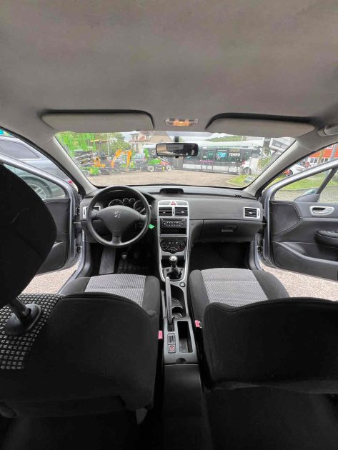 PEUGEOT 307  1.6 HDi 110CH