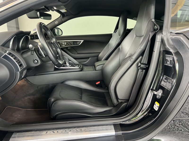  JAGUAR F-Type Coupé 2.0 300 CV BVA8  Origine France