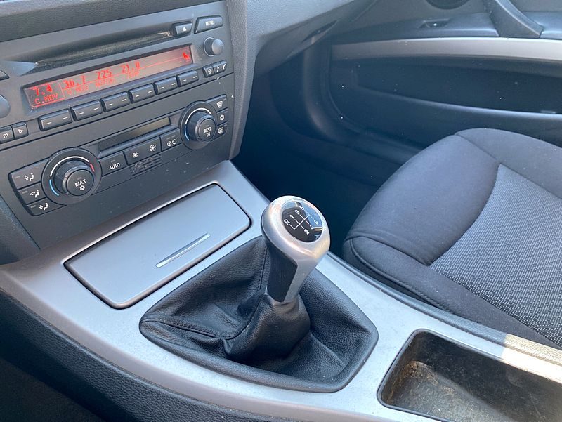 B.M.W. SERIE 3 320i CONFORT 2.0 L 150 ch, Garantie 12 mois