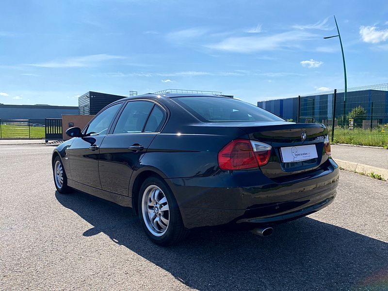 B.M.W. SERIE 3 320i CONFORT 2.0 L 150 ch, Garantie 12 mois