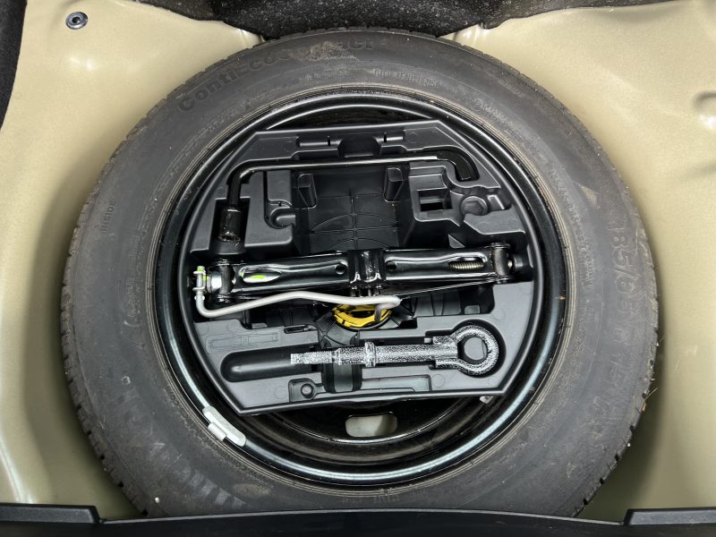 PEUGEOT 208 1.2 82 Cv PREMIERE MAIN / ECRAN TACTILE 56 700 Kms CRIT AIR 1 - GARANTIE 1 AN