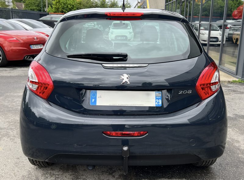 PEUGEOT 208 1.2 82 Cv PREMIERE MAIN / ECRAN TACTILE 56 700 Kms CRIT AIR 1 - GARANTIE 1 AN