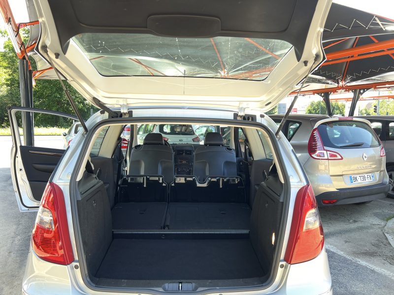 MERCEDES CLASSE A II 170 ELEGANCE 1.7 116 Cv BOITE AUTOMATIQUE 28 300 Kms - GARANTIE 1 AN