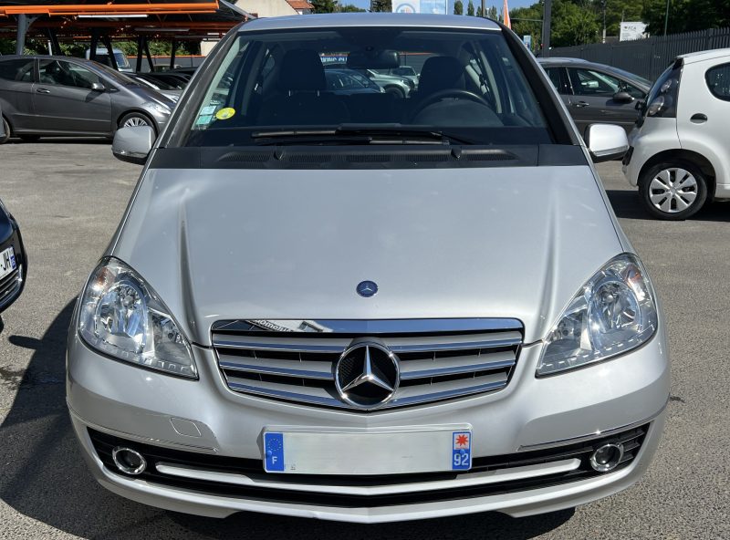MERCEDES CLASSE A II 170 ELEGANCE 1.7 116 Cv BOITE AUTOMATIQUE 28 300 Kms - GARANTIE 1 AN